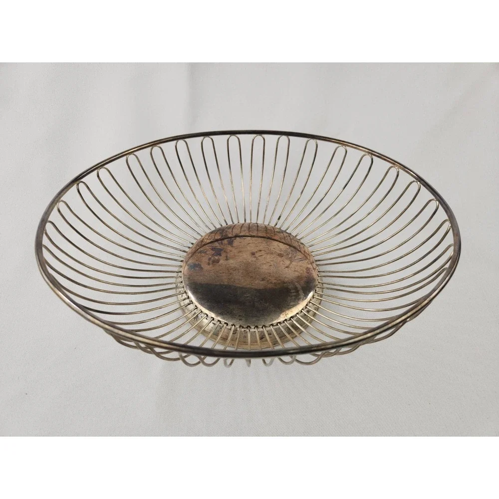 Vintage Main Aisle Collection silver-plated oval wire basket Fruit Display Decor